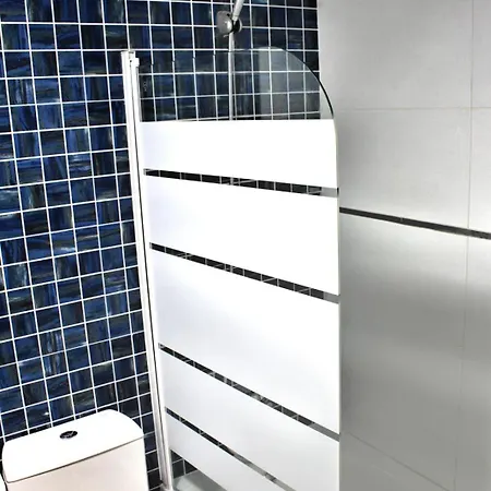Charming 1 Bedroom In Malaga-hosted By Sweetstay *