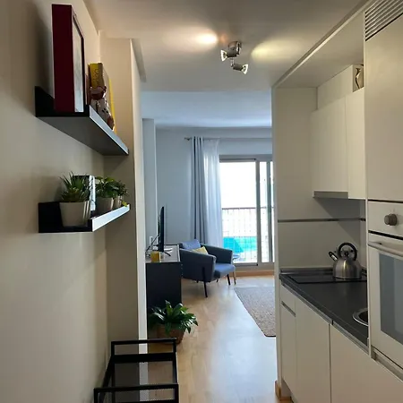 Charming 1 Bedroom In Malaga-hosted By Sweetstay Apartment *