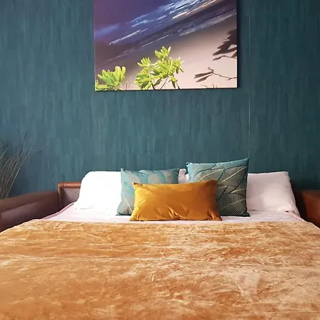 Charming 1 Bedroom In Malaga-hosted By Sweetstay Malaga