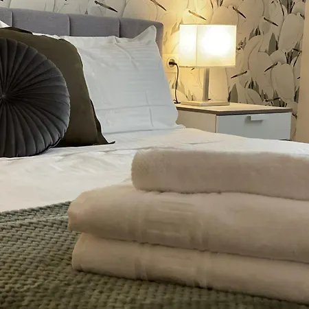 Apartment Charming 1 Bedroom In Malaga-hosted By Sweetstay Malaga