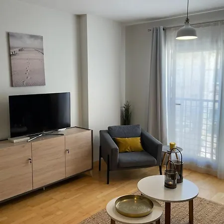 Charming 1 Bedroom In Malaga-hosted By Sweetstay Malaga